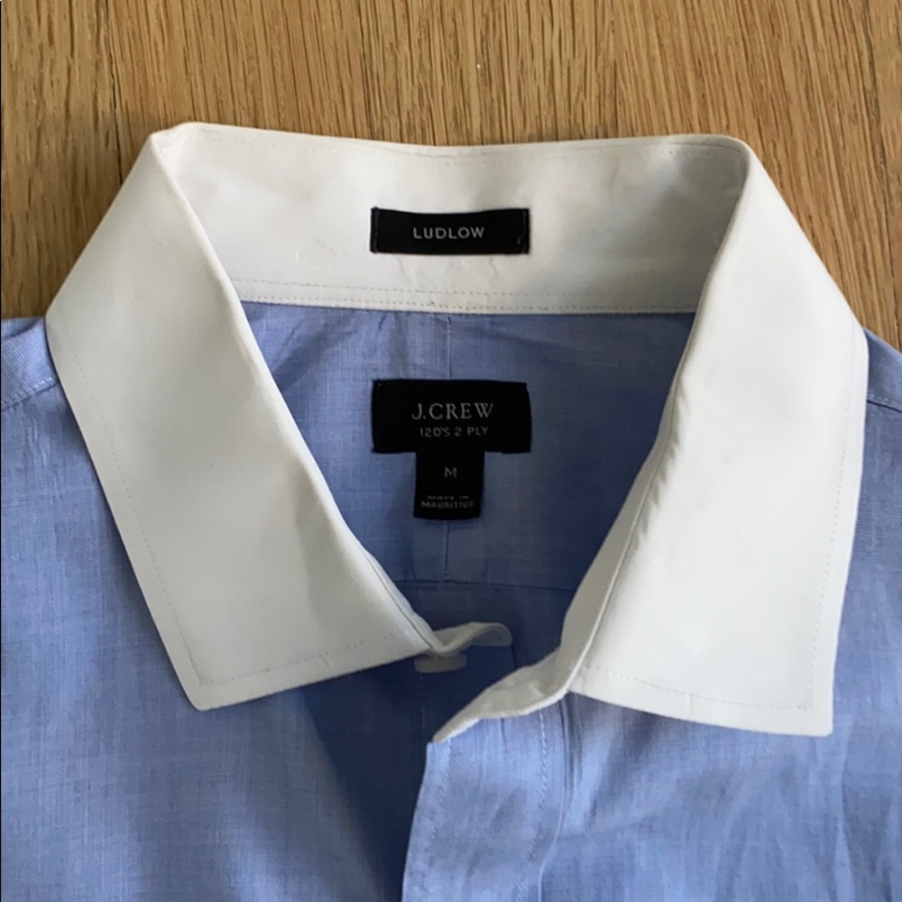 Jcrew Men’s Button-Down Size Medium - image 2